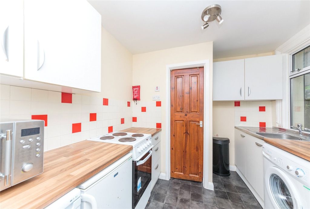 Property photo 2 of 10 Picture No. 15