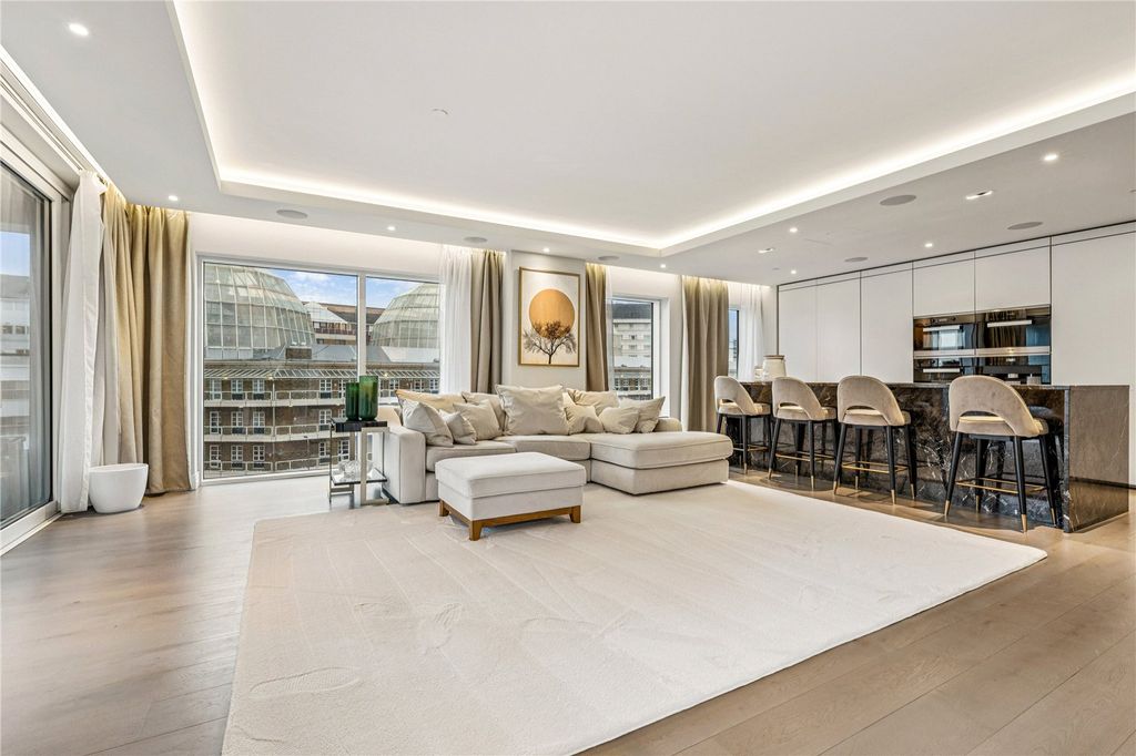 Property photo 1 of 14 Reception Room