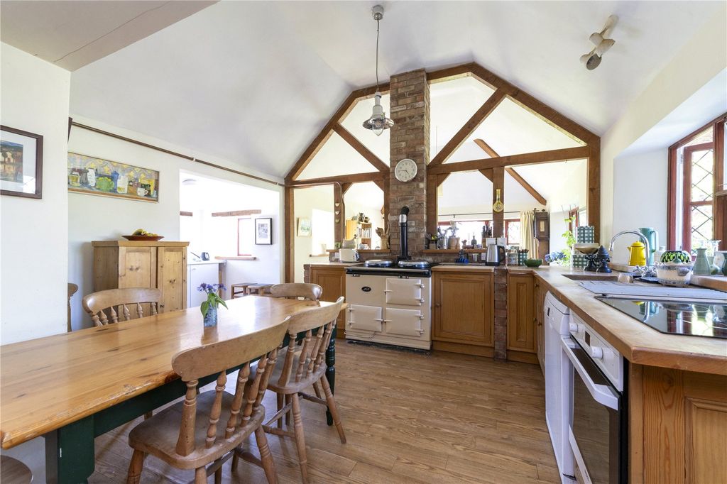 Property photo 2 of 22 Picture No. 66