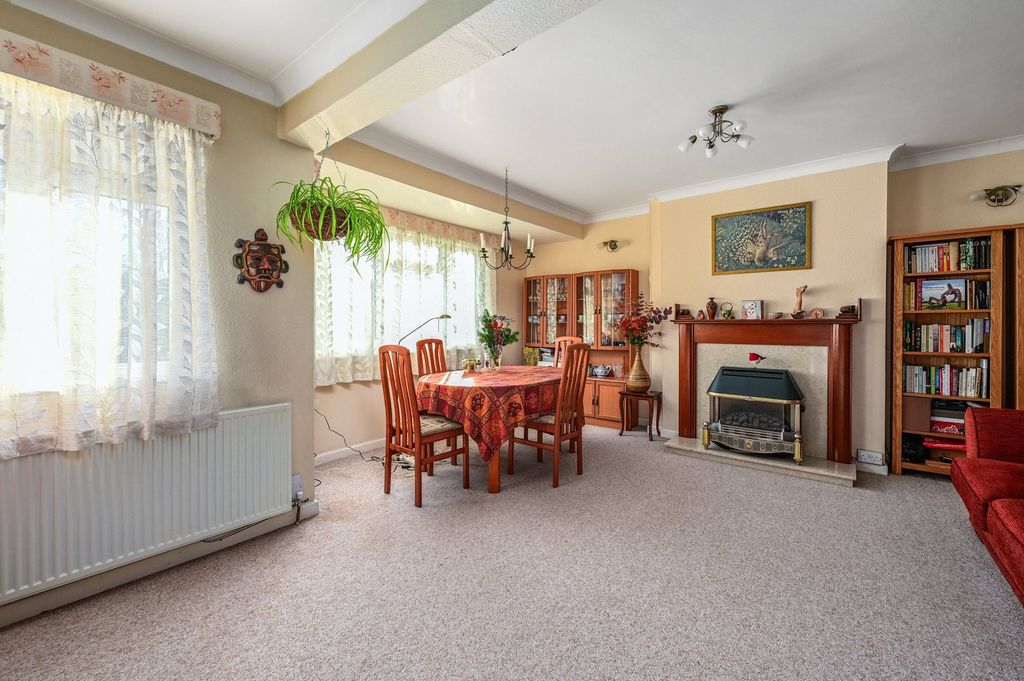 Property photo 2 of 10 Picture No. 06