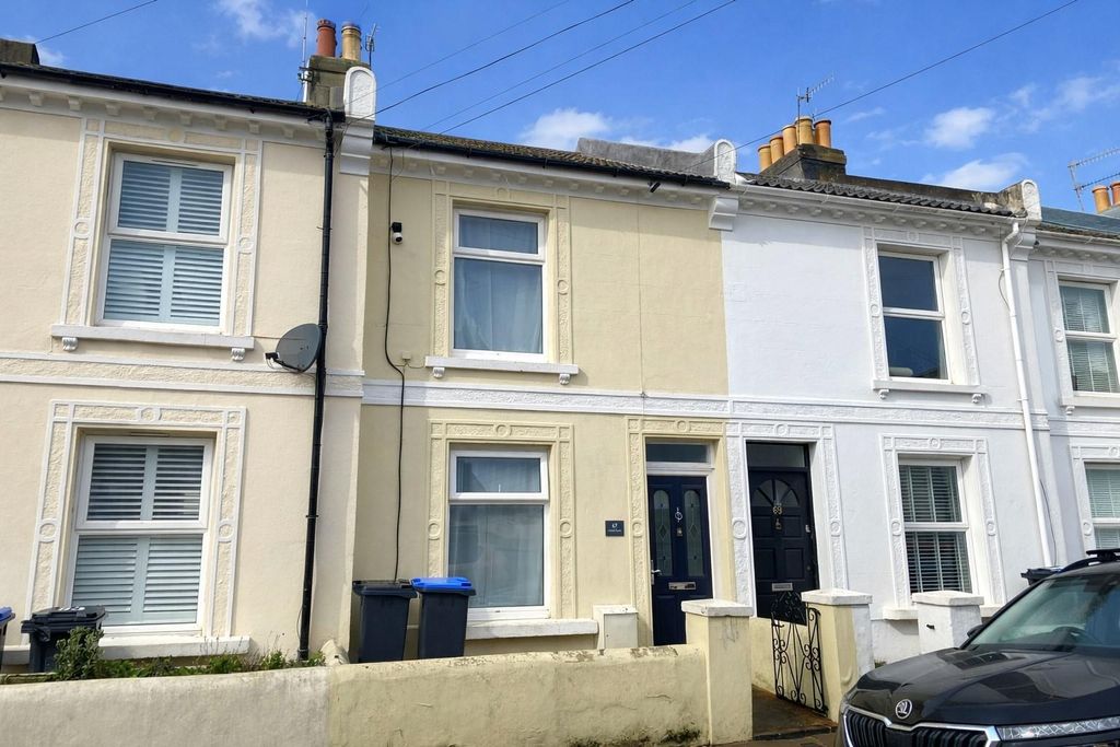 Property photo 1 of 8 Outside.Jpeg