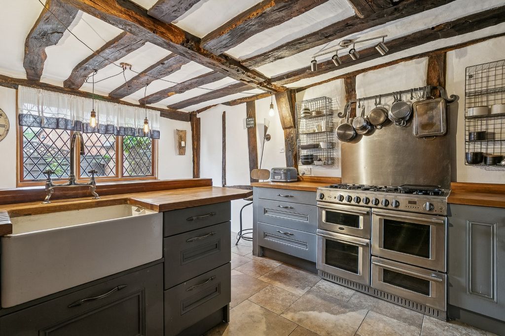 Property photo 2 of 23 5114154