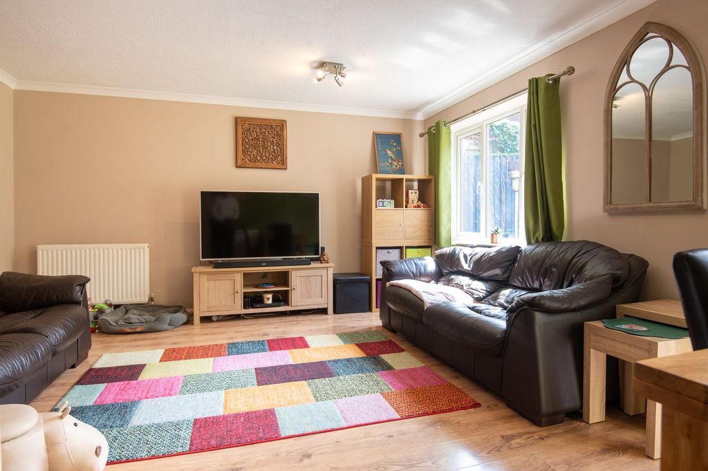 Property photo 3 of 18