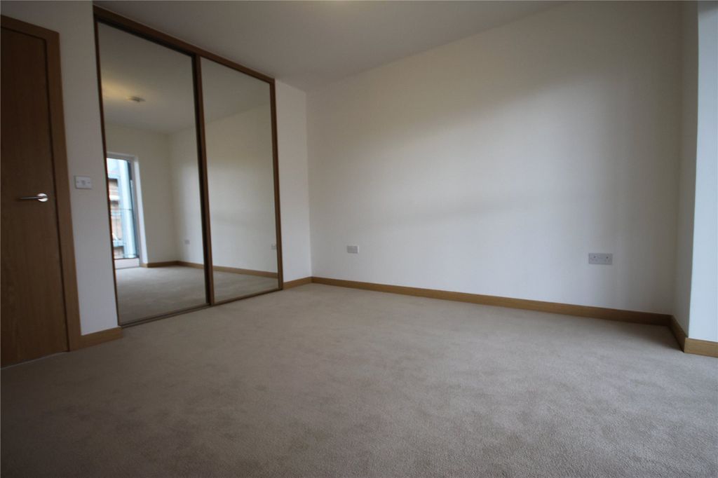 Property photo 3 of 5 Bedroom