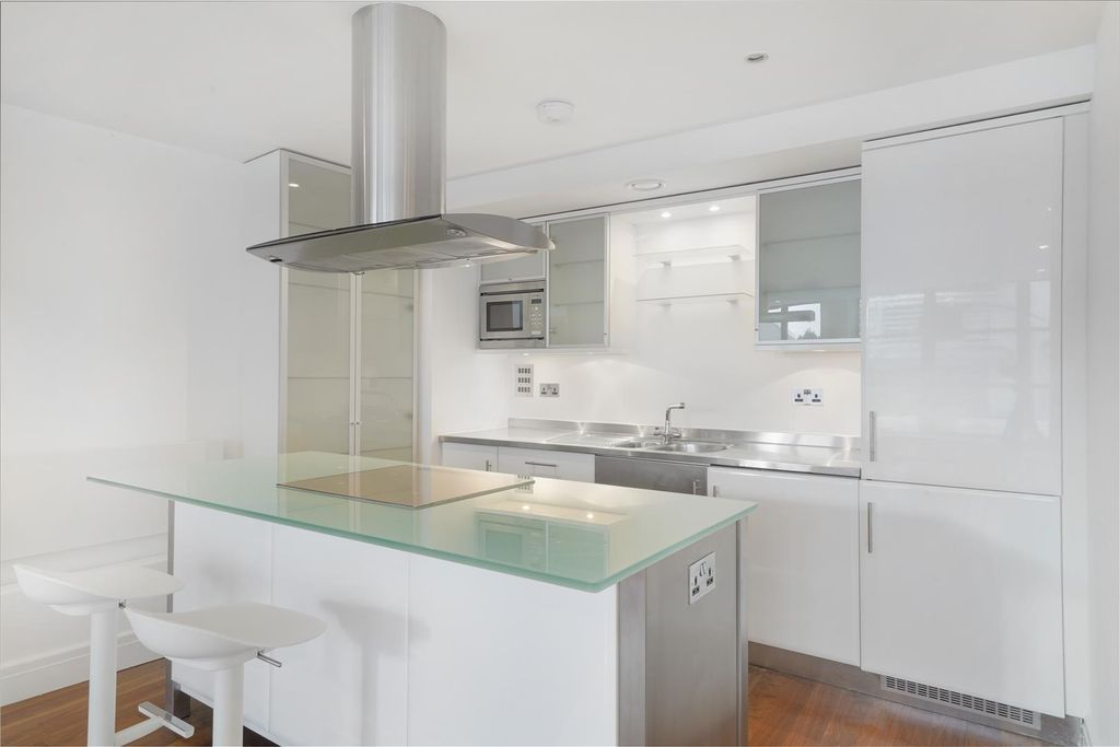 Property photo 3 of 19 Flat 2, Harlequin Court - Oknpp7Vmhnlj1d9Rpckf.Jpg