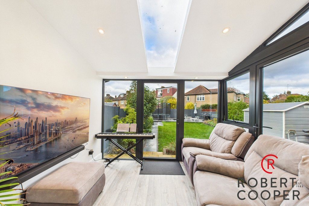 Property photo 2 of 11 Picture No. 12