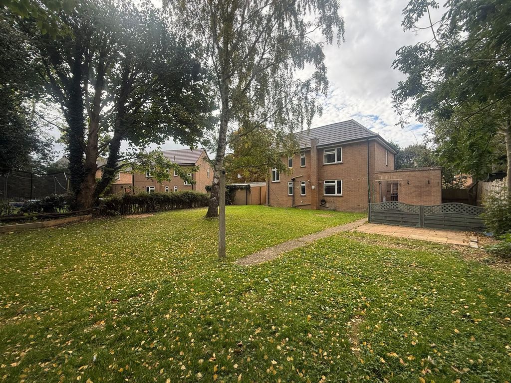 Property photo 3 of 13