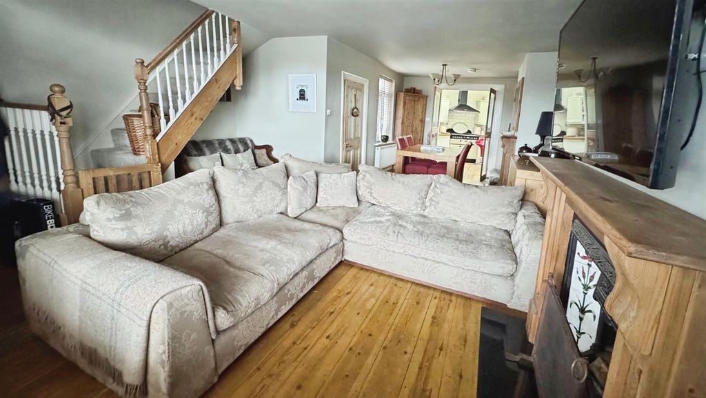 Property photo 2 of 14 051609B8-Image00025.Jpeg