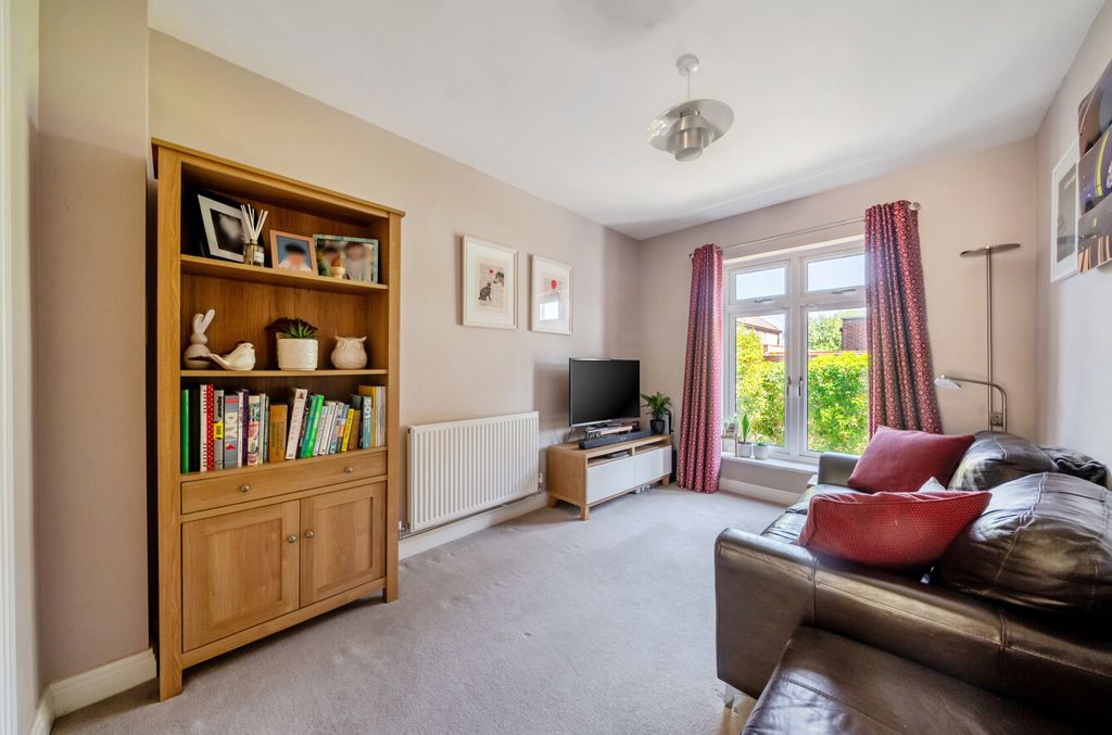Property photo 3 of 19 1511420-11-1A038d...