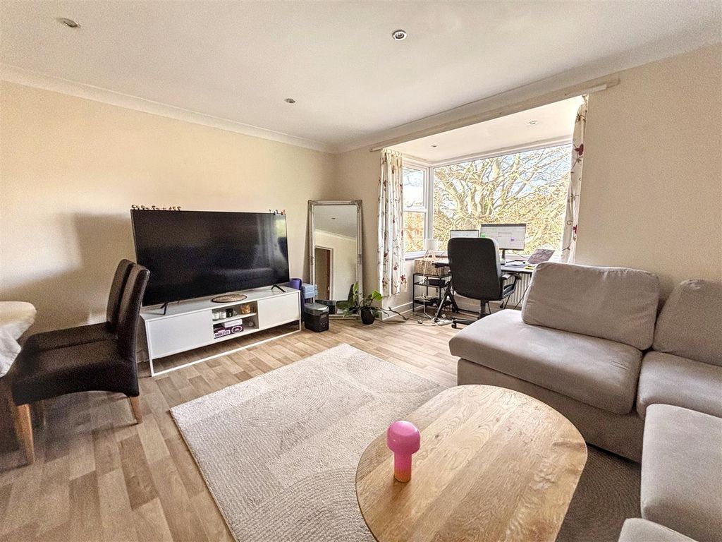 Property photo 3 of 11 Img_0641.Jpg