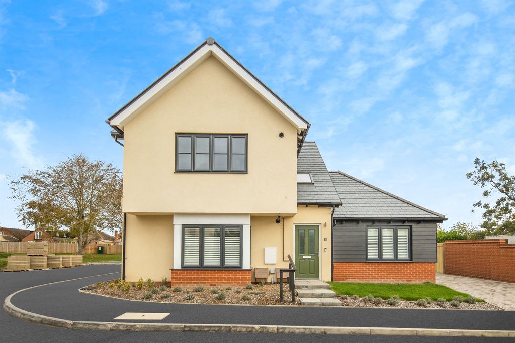 Property photo 1 of 6