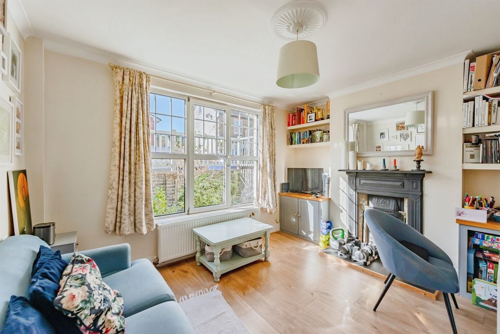 Property photo 2 of 16