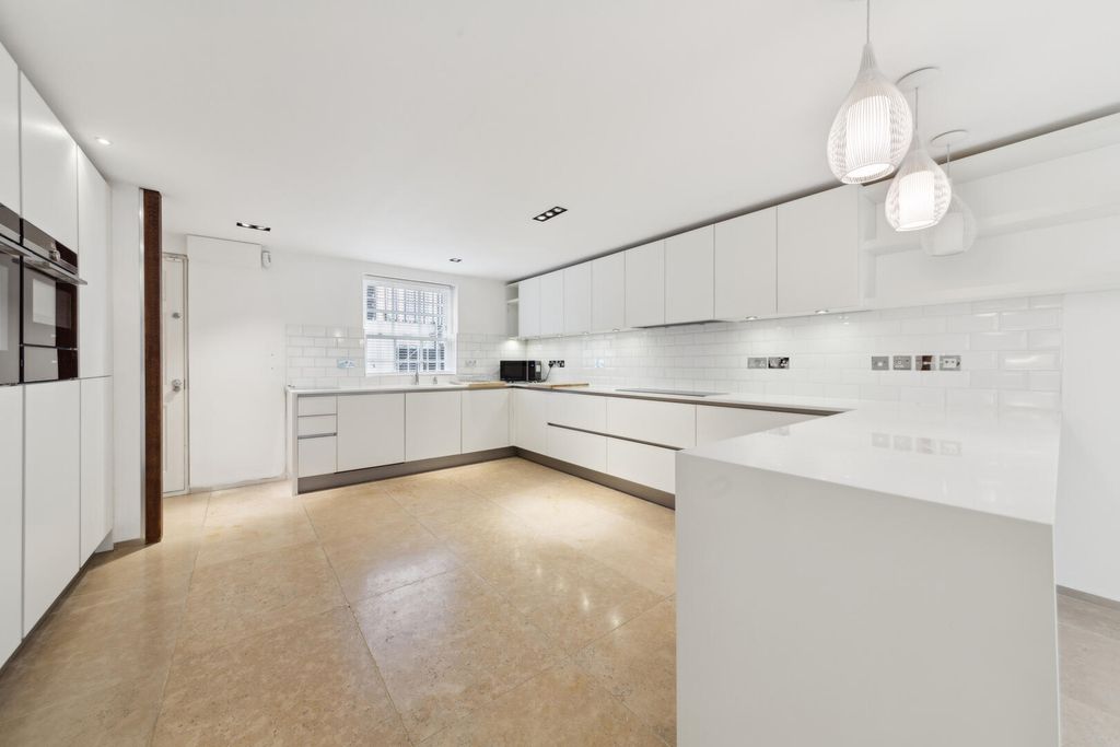 Property photo 2 of 13 Kitchen