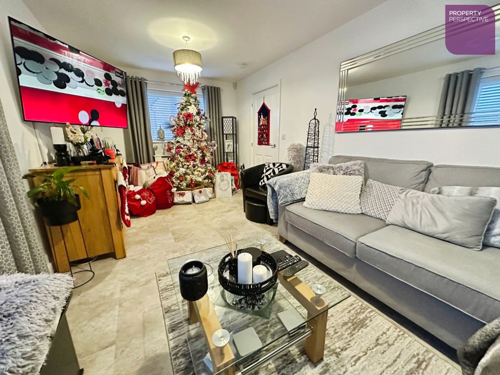 Property photo 3 of 15 Pbox-Img.Jpg