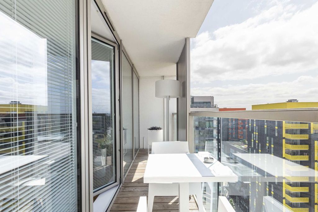 Property photo 3 of 20