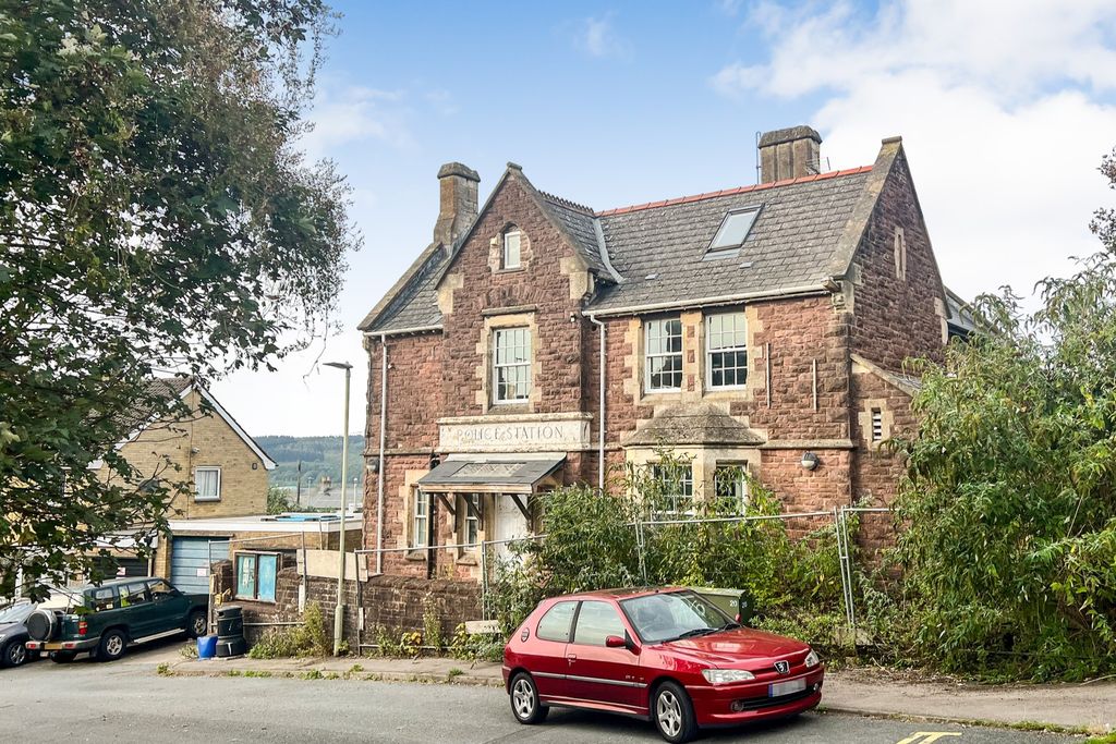 Property photo 1 of 12 Cinderford Police Station, Cinderford, Gl14 2Jw