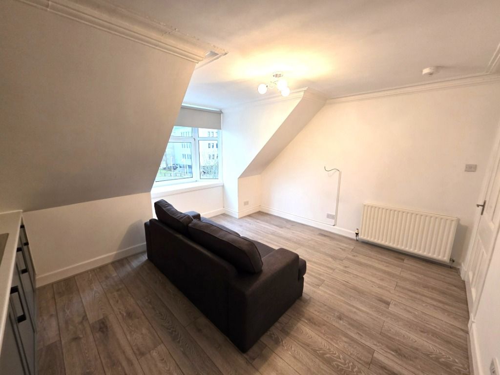 Property photo 3 of 10 Photo 3