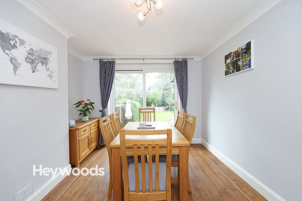 Property photo 3 of 38