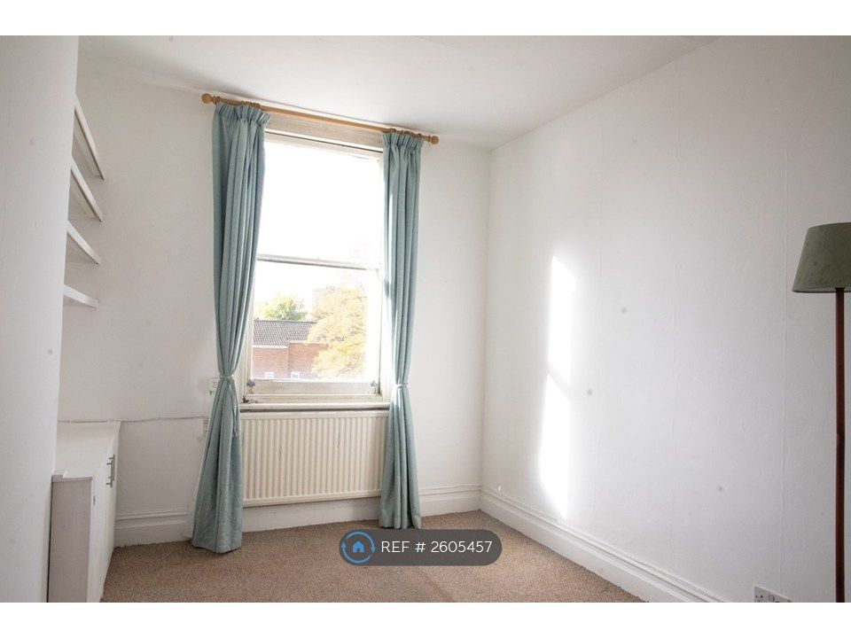 Property photo 3 of 22