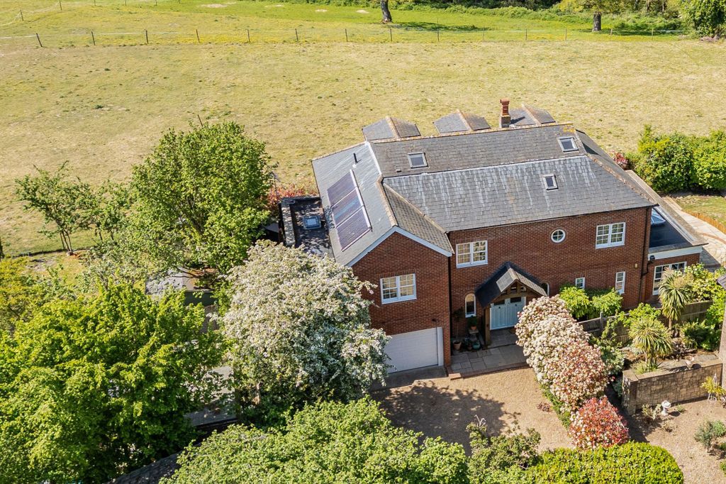 Property photo 1 of 27