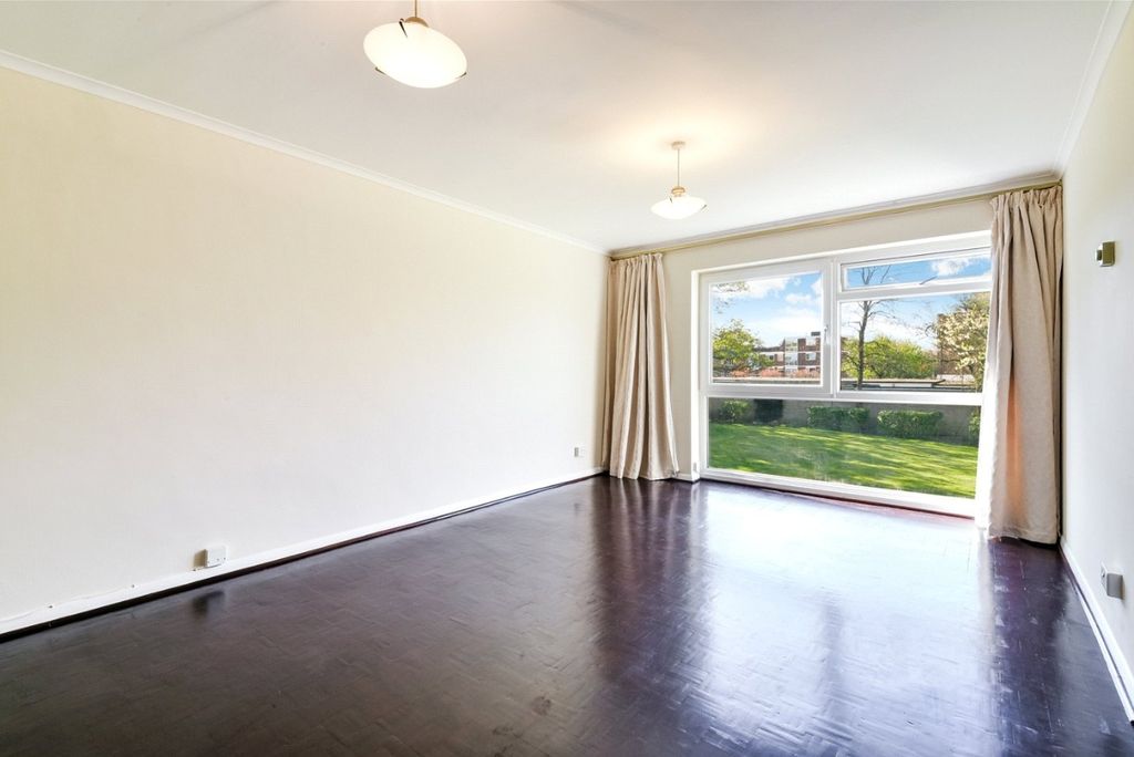 Property photo 3 of 10 Picture No. 26