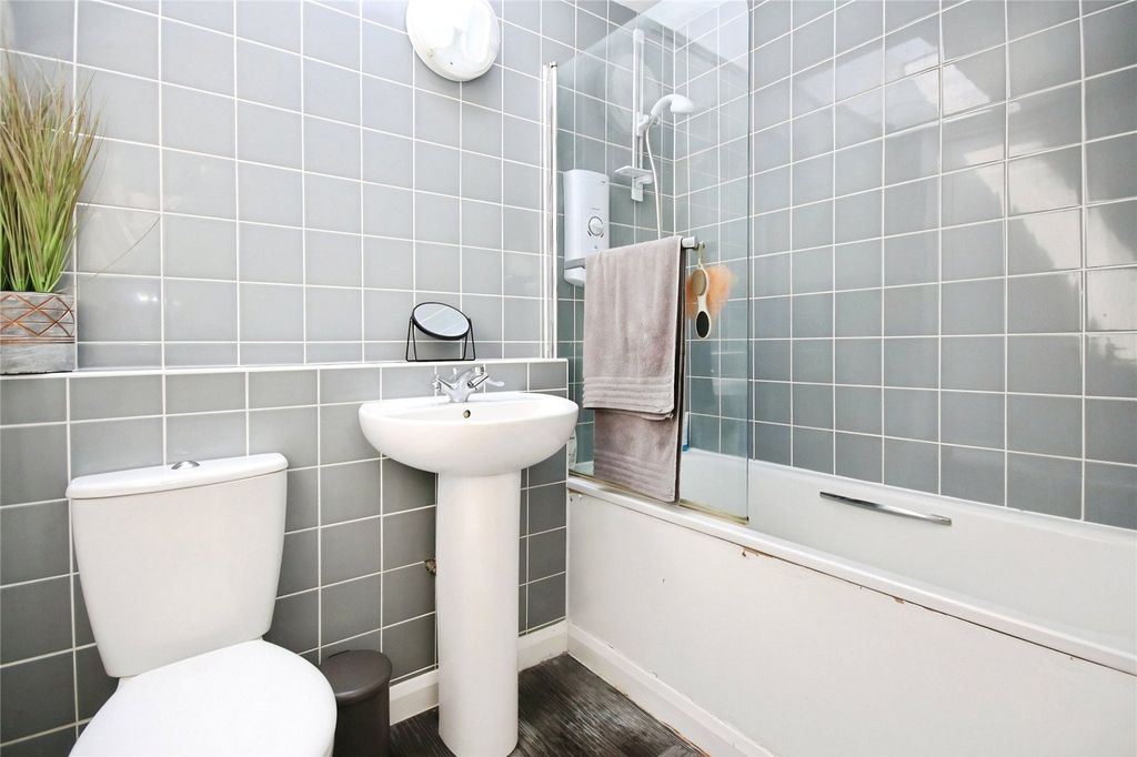 Property photo 3 of 7 Picture No. 01