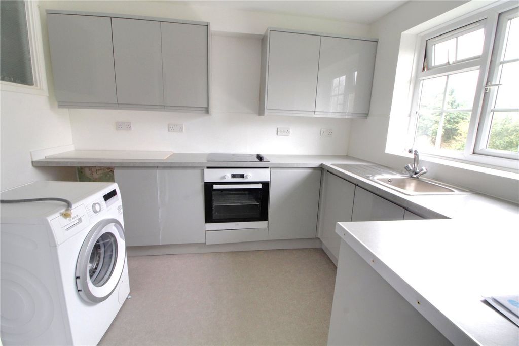 Property photo 2 of 10 Picture No. 14