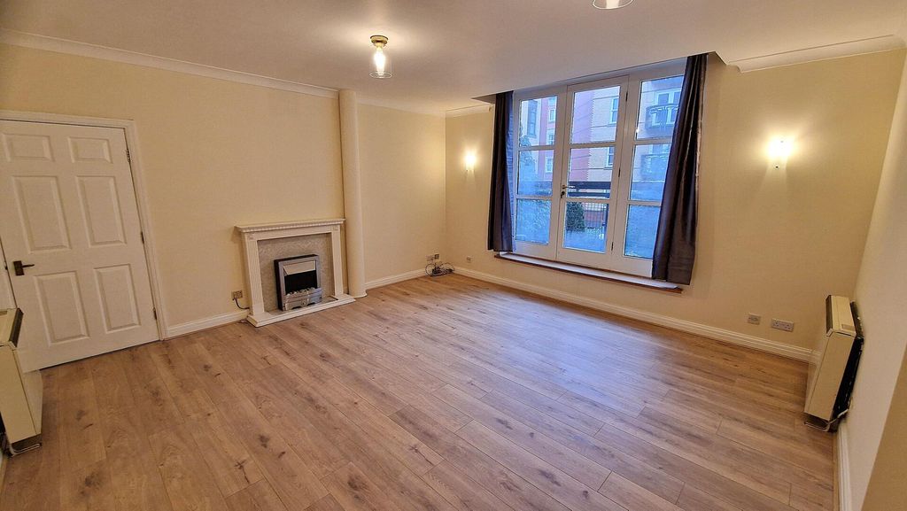 Property photo 2 of 54 Living Room