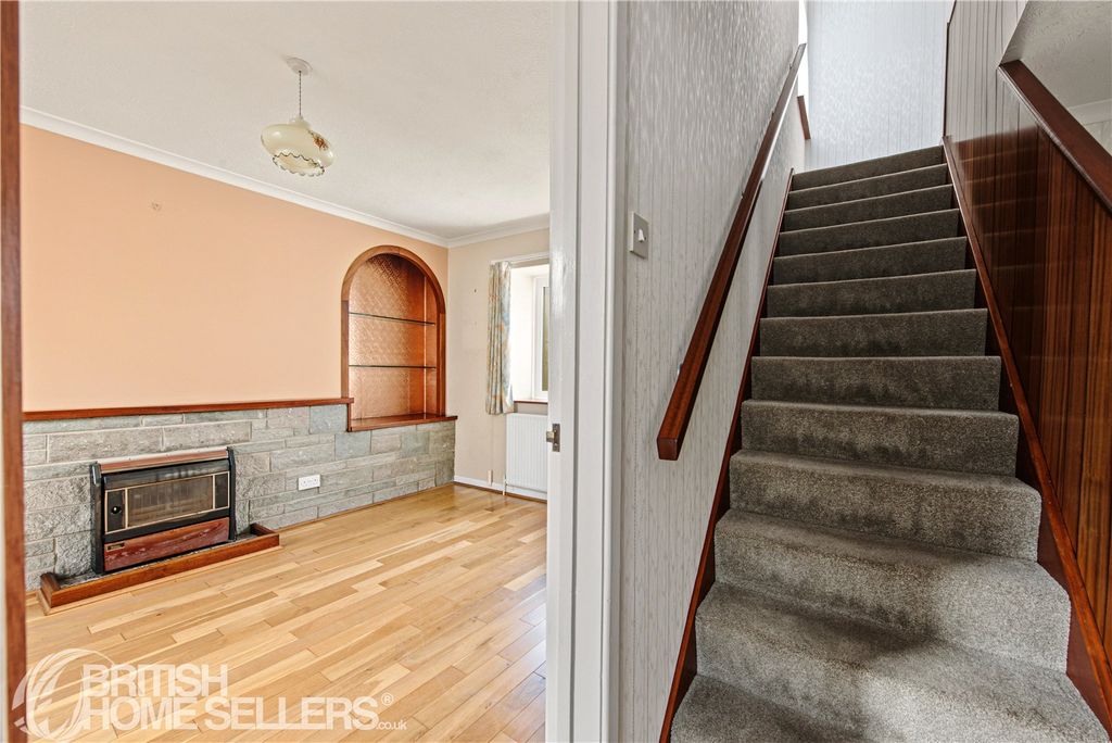 Property photo 3 of 16 Picture No. 12