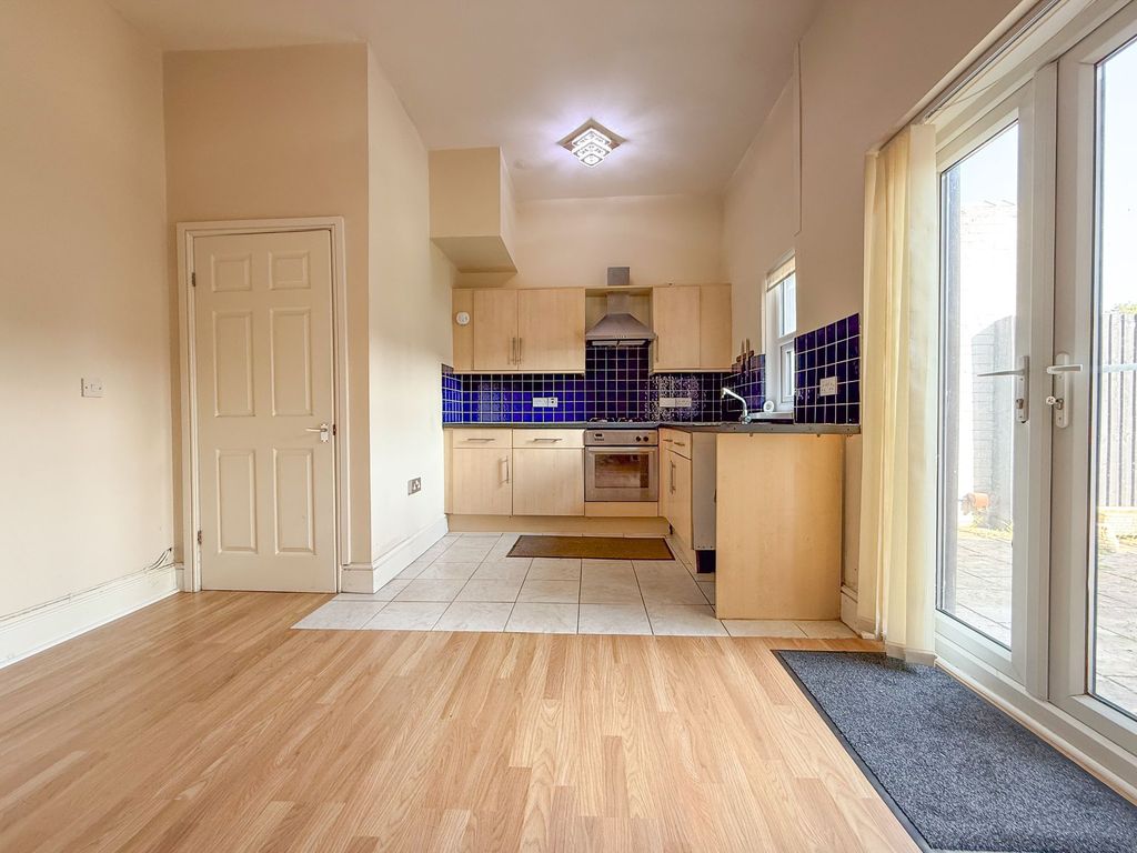 Property photo 2 of 26