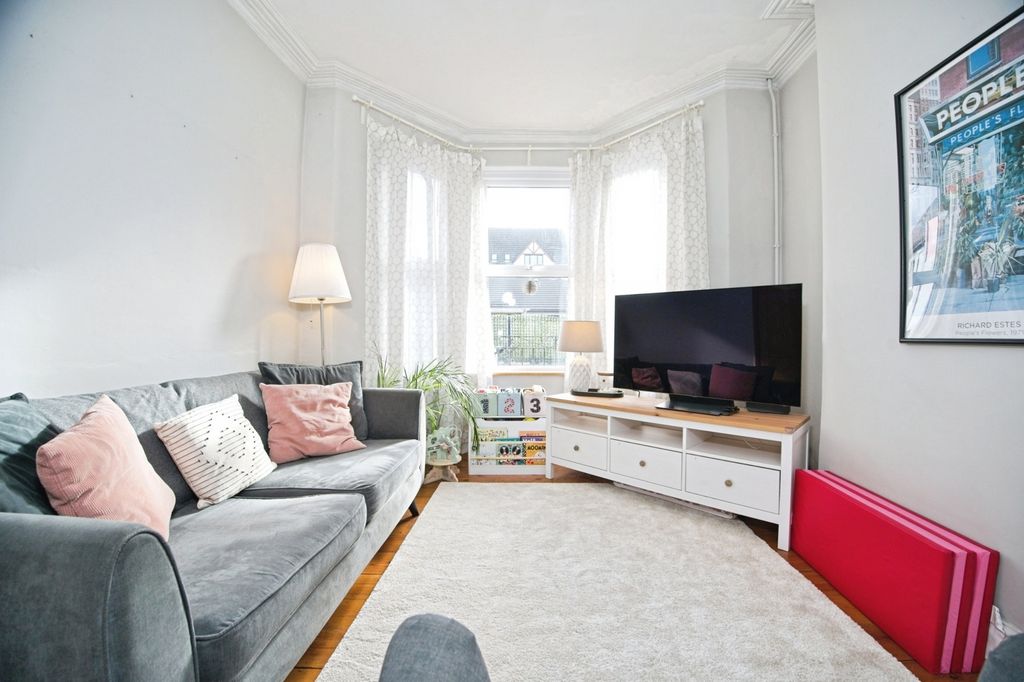 Property photo 2 of 19 Pbox-Img.Jpg