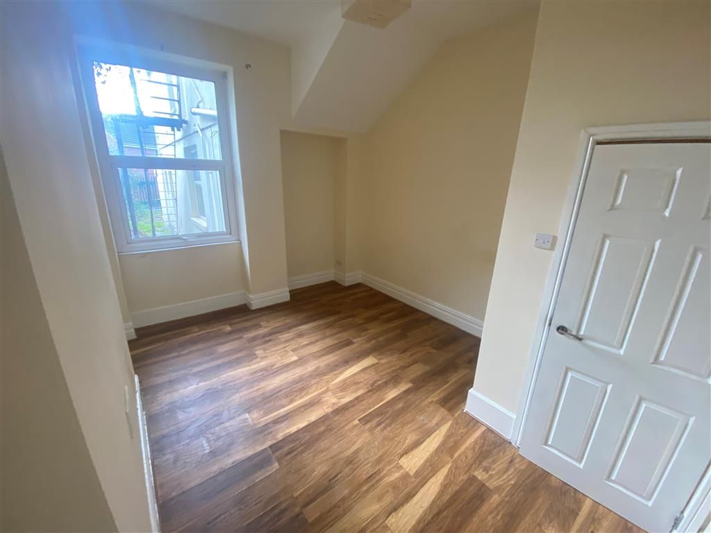 Property photo 3 of 6 Image