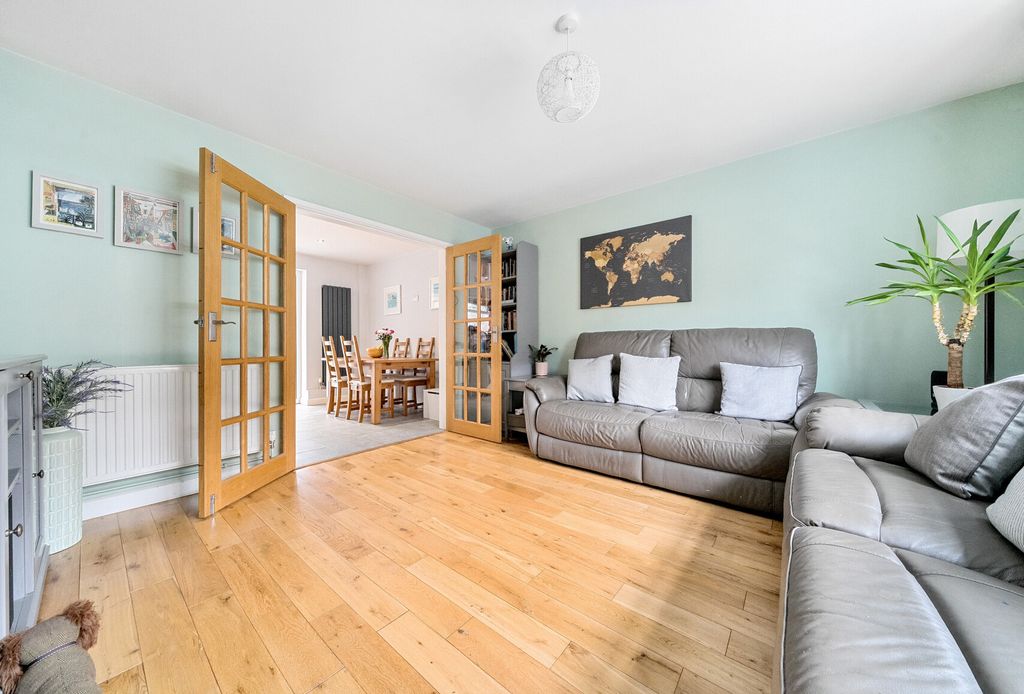 Property photo 2 of 19 1331493-13-68890B...