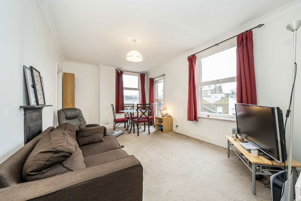 Property photo 2 of 5