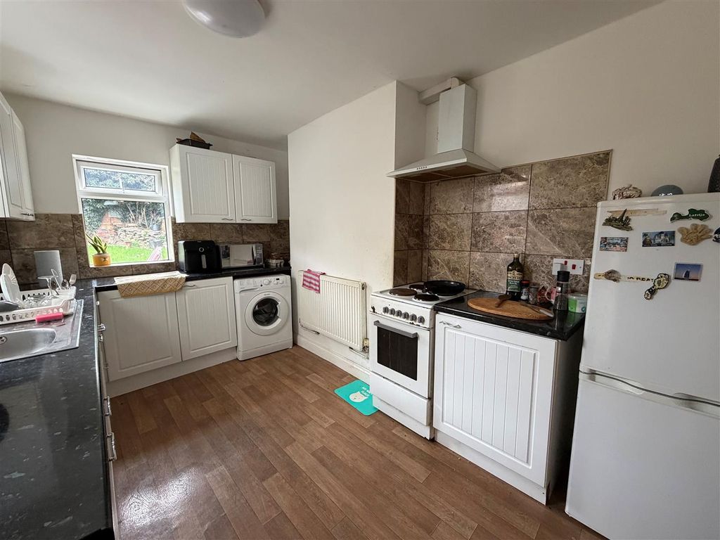 Property photo 2 of 12 4.Jpg