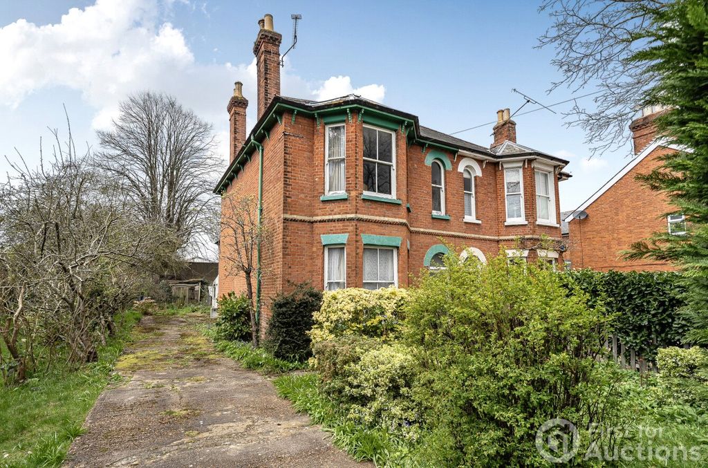 Property photo 3 of 19 Picture No. 04