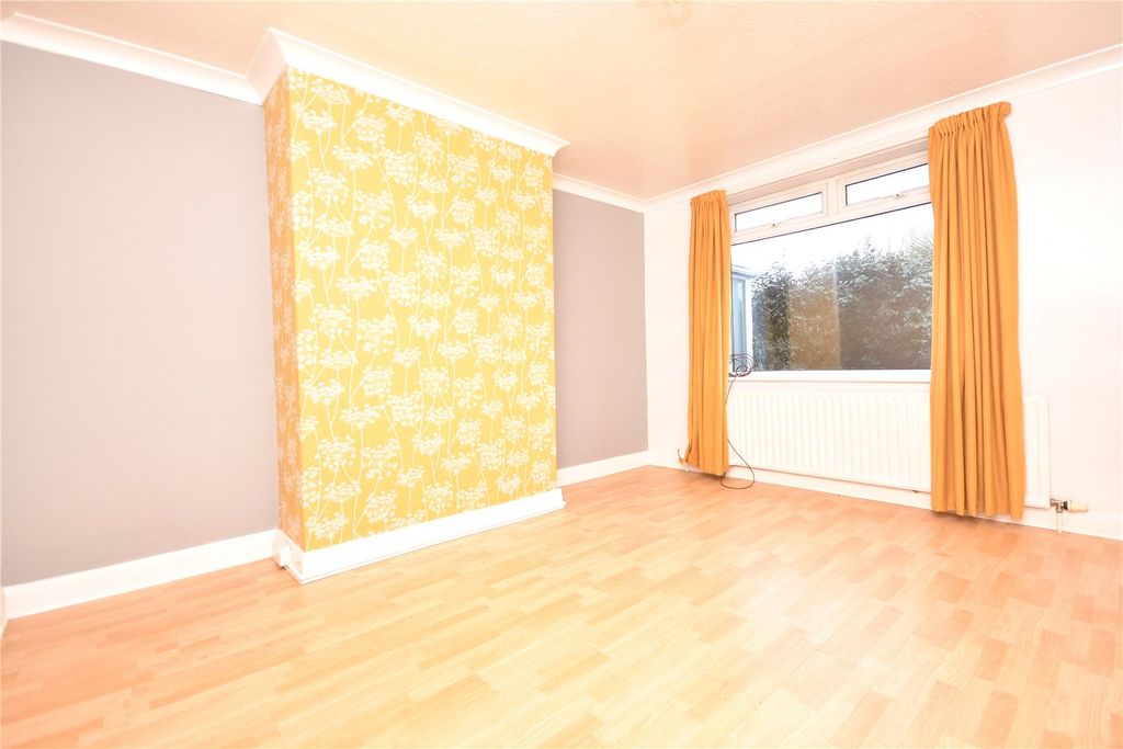 Property photo 3 of 15 Picture No. 02