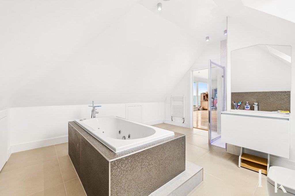 Additional image 36 of 5 bed detached house for saleRoedean Crescent, Brighton BN2
