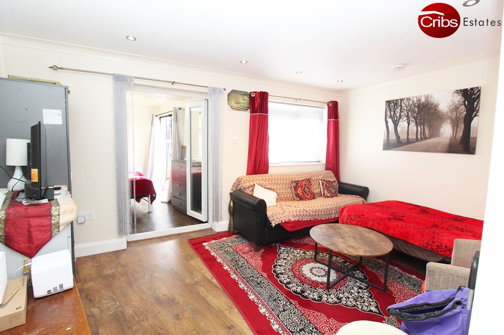 Property photo 2 of 10 Gallery
