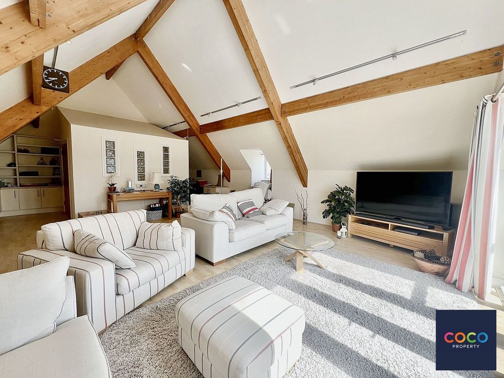 Property photo 2 of 15 Sitting Room