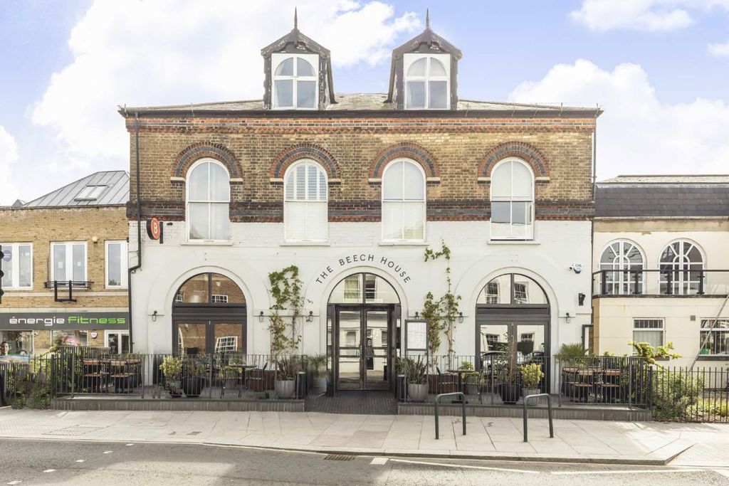 Property photo 1 of 4