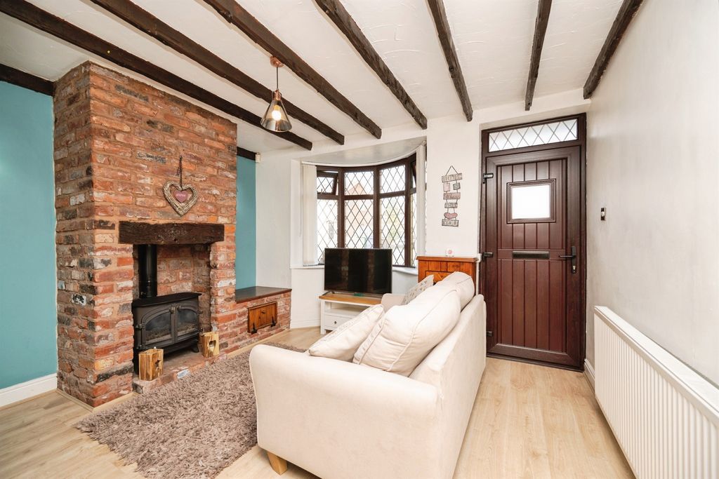 Property photo 2 of 17