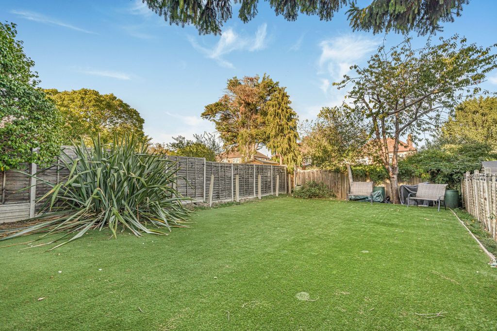 Property photo 3 of 19