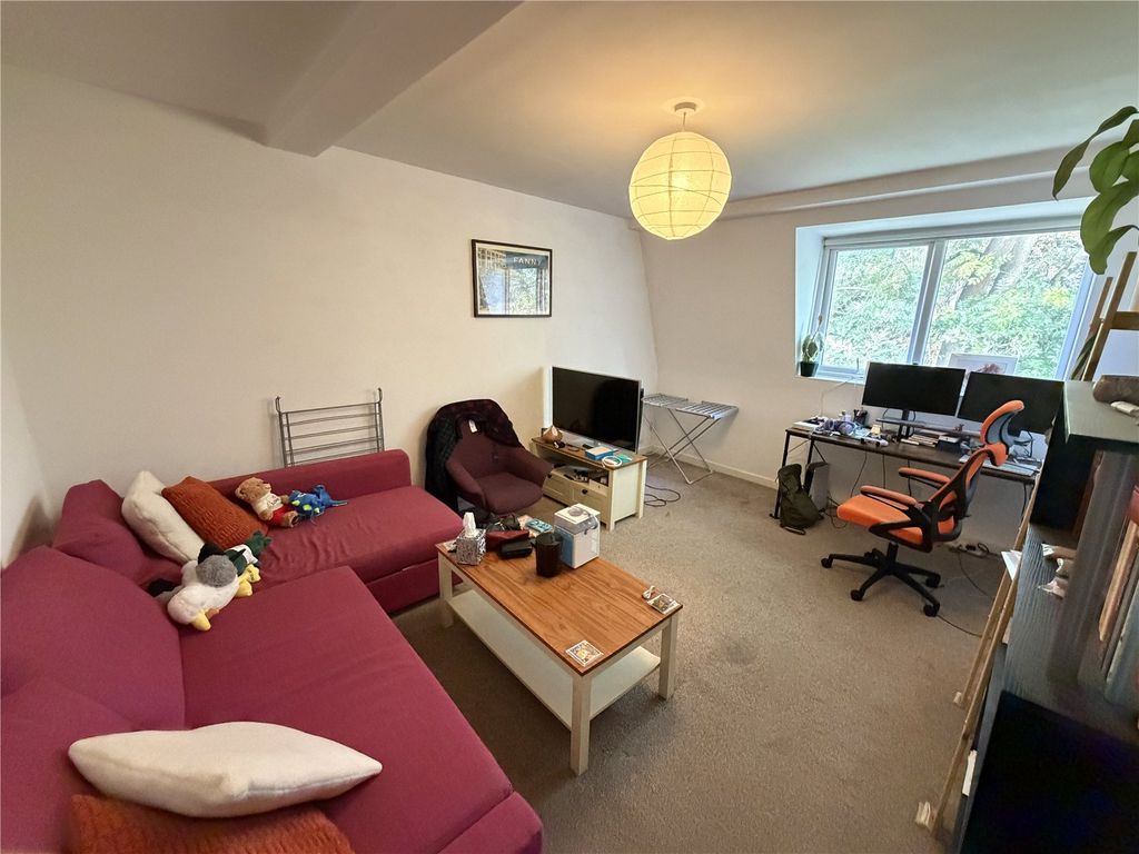 Property photo 1 of 4 Picture No. 04