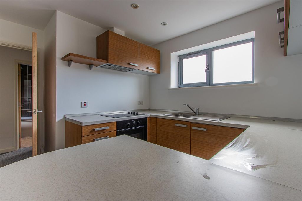 Property photo 3 of 8 Radyr Place 25-1.Jpg