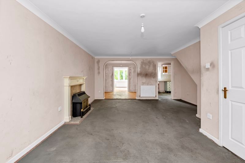 Property photo 3 of 21 Sitting Room