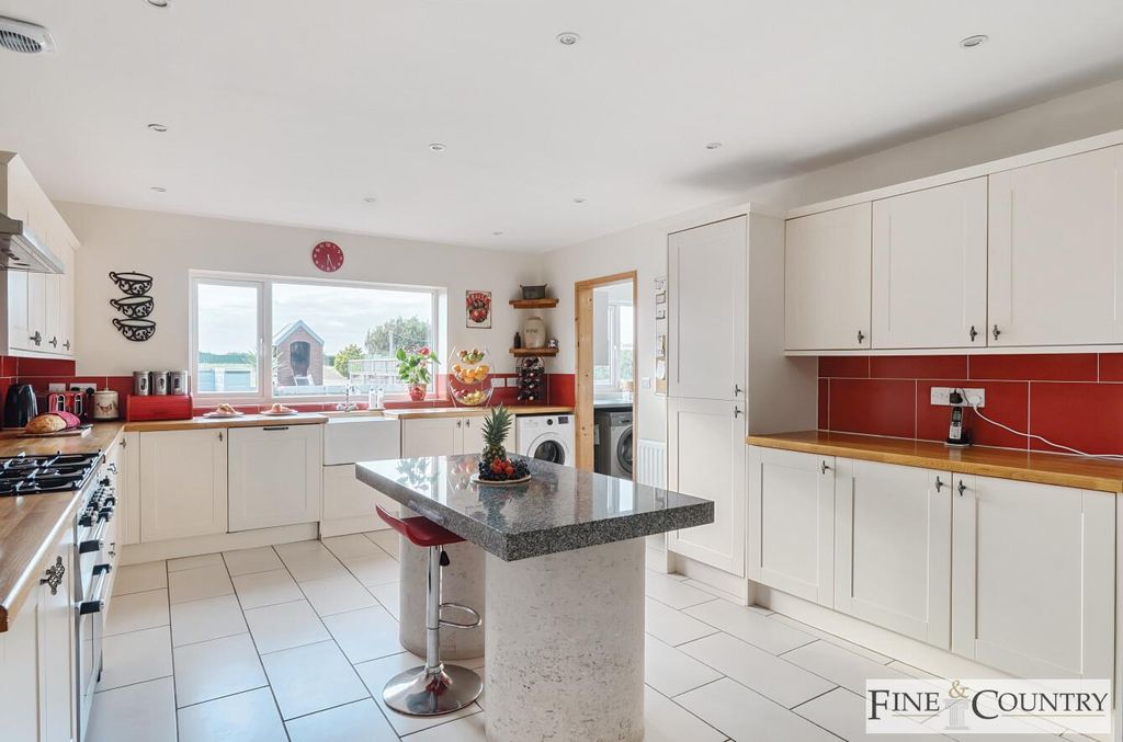 Additional image 25 of 3 bed detached bungalow for saleAvalanche Road, Portland DT5