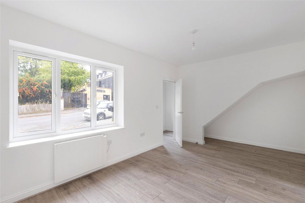 Property photo 3 of 18 Picture No. 07