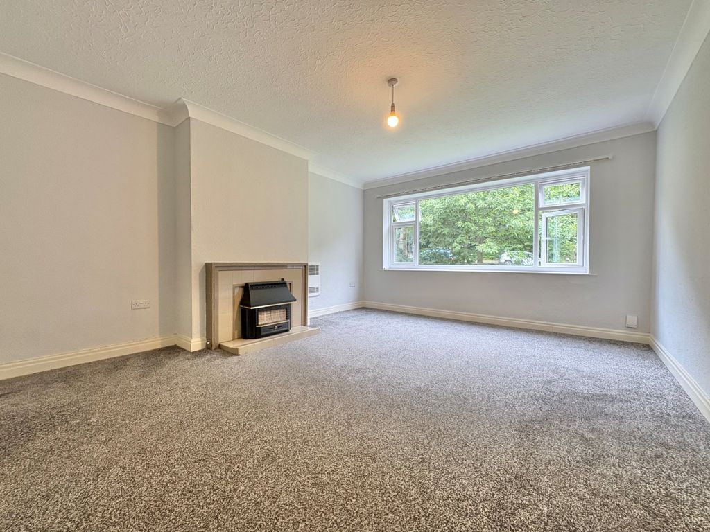 Property photo 2 of 14 Picture No. 10