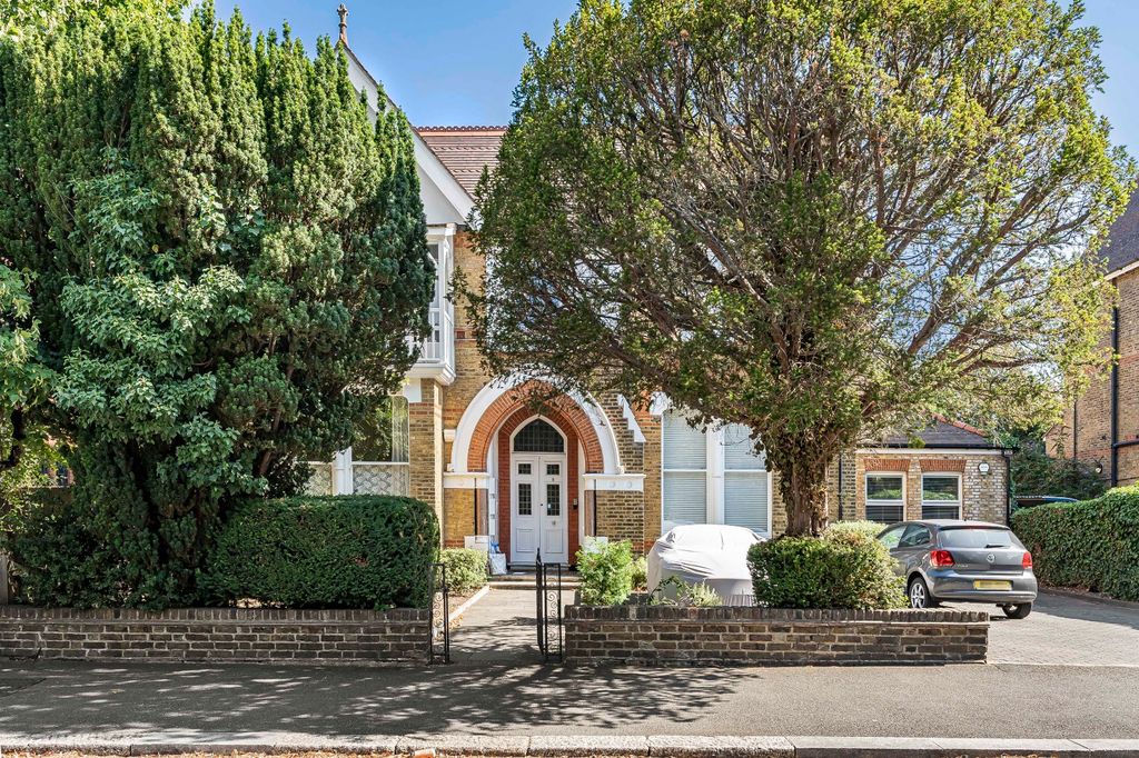 Property photo 1 of 11 External